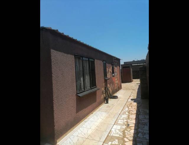 2 BEDROOM HOUSE FOR SALE IN PALM RIDGE